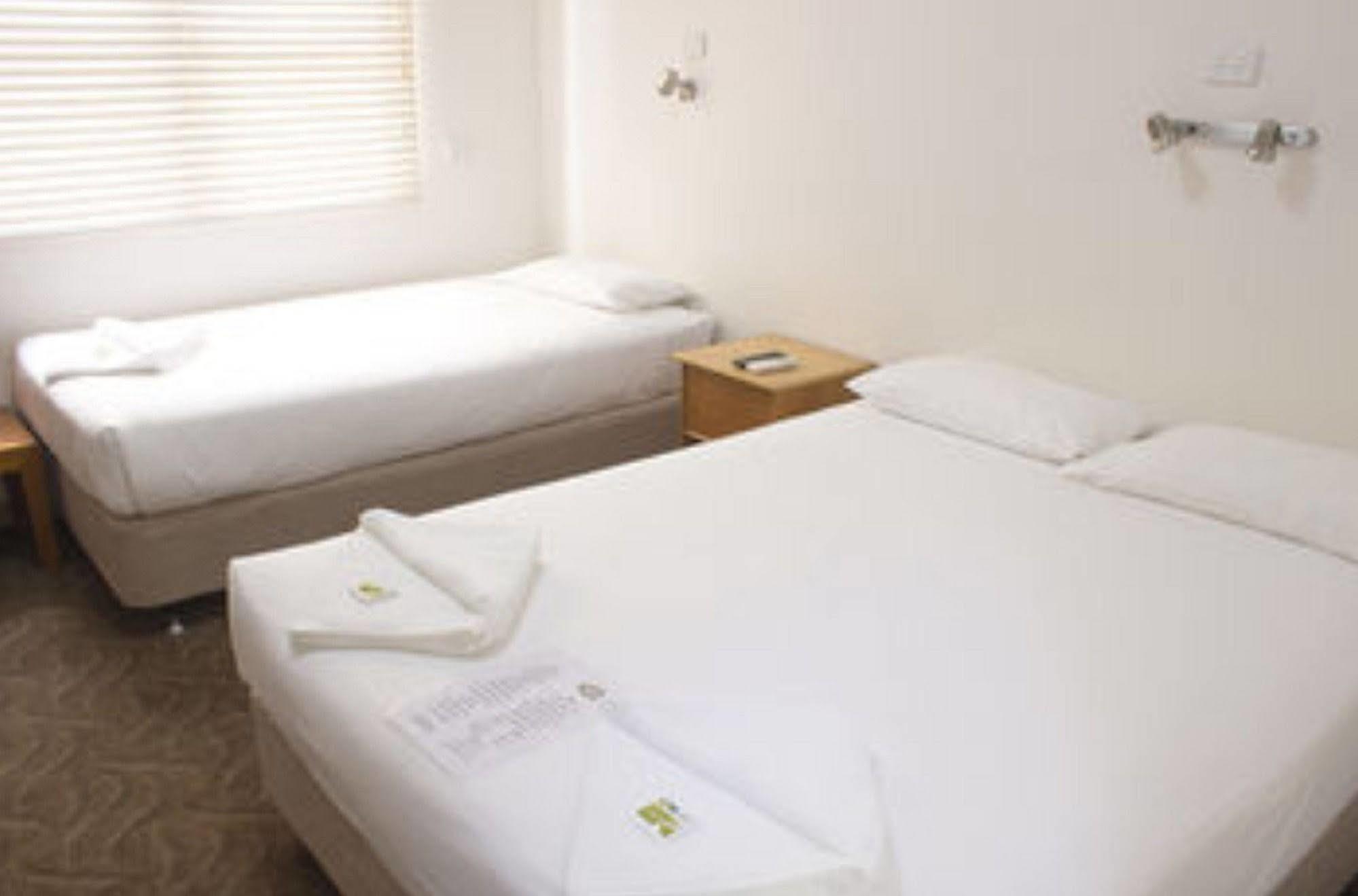Cbd Hotel ニューカッスル エクステリア 写真