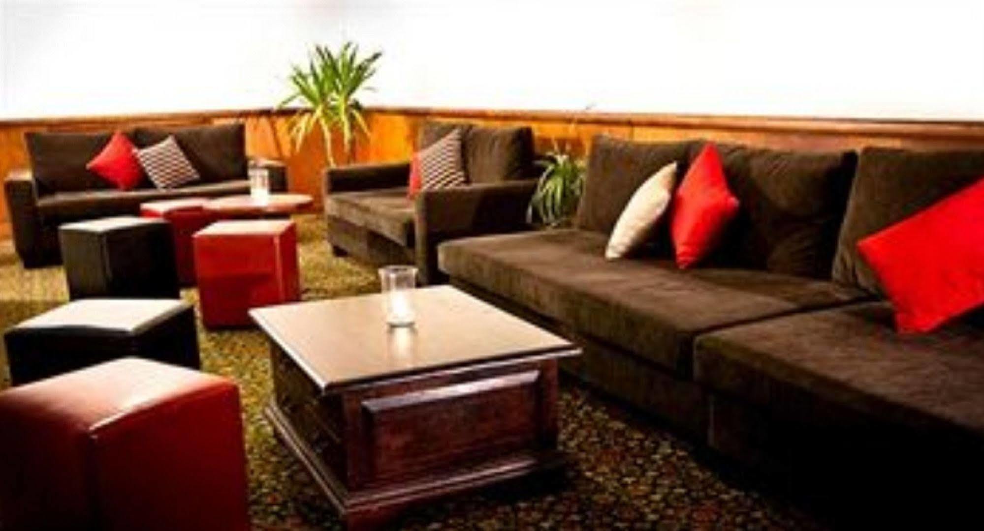 Cbd Hotel ニューカッスル エクステリア 写真